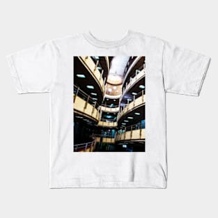 Curved walkways Kids T-Shirt